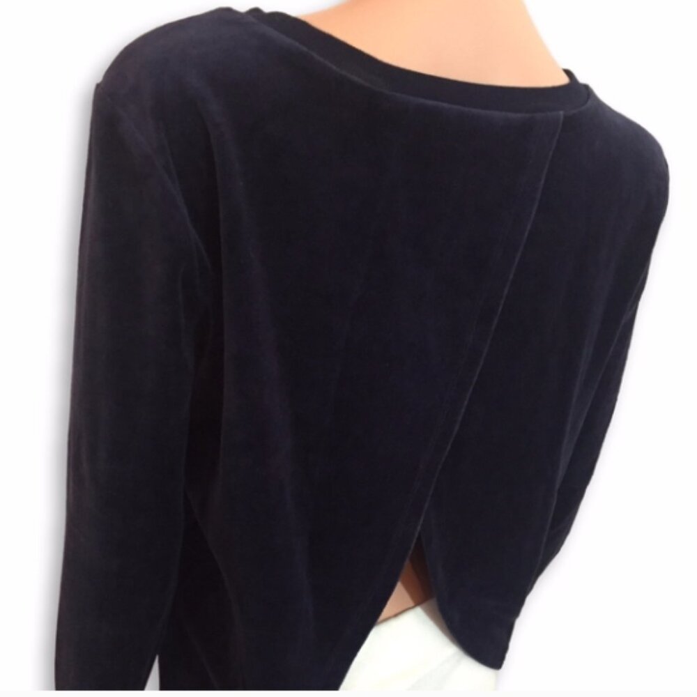 Victoria's Secret Peek-a-Boo Sweatshirt - 6052 Size XS - Picture 3 of 8